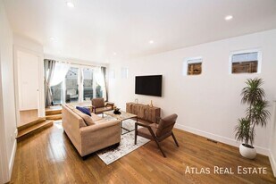 2156 S Sherman St in Denver, CO - Building Photo