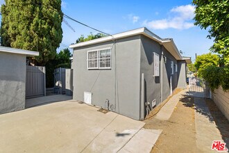 3421 Walton Ave in Los Angeles, CA - Building Photo - Building Photo