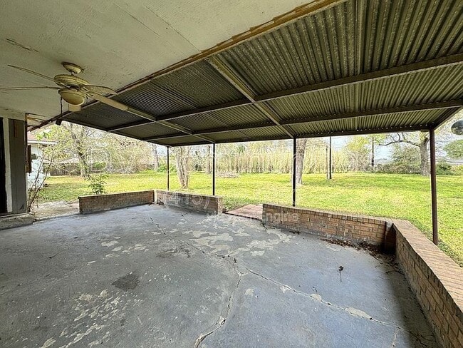 property at 817 Westmont Dr