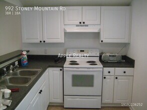 992 Stoney Mountain Rd in Rougemont, NC - Building Photo - Building Photo