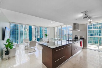 485 Brickell Ave in Miami, FL - Building Photo - Building Photo
