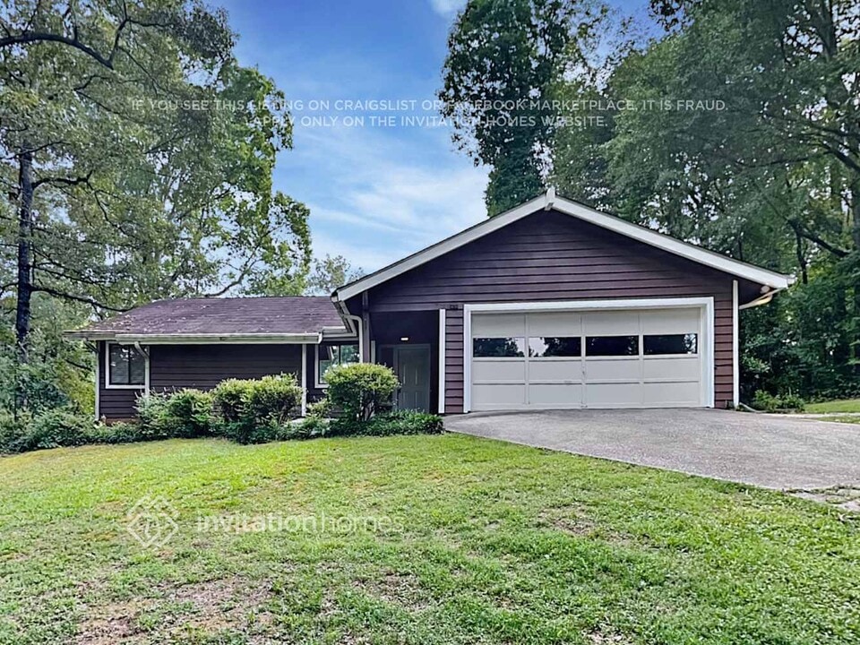 5 Woodbine Point in Newnan, GA - Building Photo