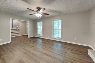 211 Powder Mill Dr in Dallas, GA - Building Photo - Building Photo