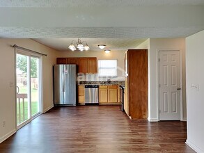 1521 McKinney Ln in Pataskala, OH - Building Photo - Building Photo