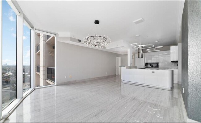 3333 Allen Pkwy in Houston, TX - Building Photo - Building Photo