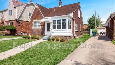1074 Moran Ave in Lincoln Park, MI - Building Photo - Building Photo
