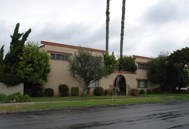 3931-3941 Green Ave in Los Alamitos, CA - Building Photo - Building Photo