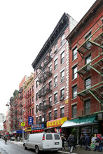 69-71 Mott St in New York, NY - Building Photo - Building Photo