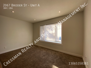 2067 Broder St in Regina, SK - Building Photo - Building Photo