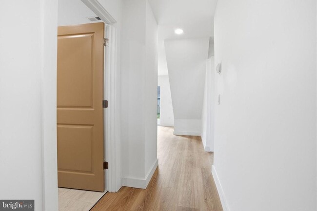 20 Redbrook Ln in Levittown, PA - Building Photo - Building Photo