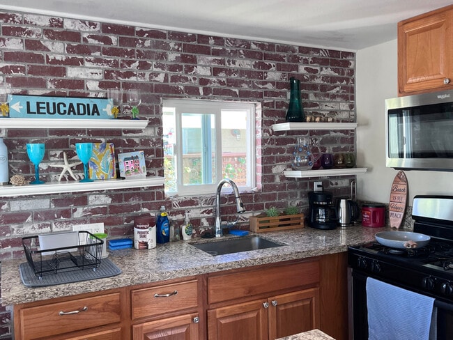 123 Jasper St in Encinitas, CA - Building Photo - Building Photo