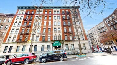 125 La Salle St in New York, NY - Building Photo - Building Photo