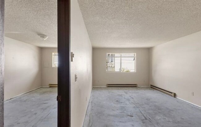 2333 Main St in Ferndale, WA - Building Photo - Building Photo