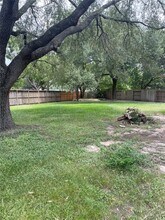 11306 Yorkshire Oaks Dr in Houston, TX - Building Photo - Building Photo