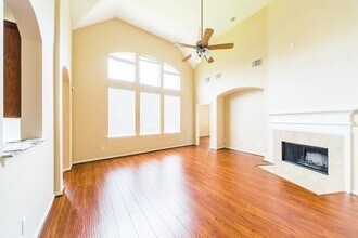 6818 Alden Ct in Sugar Land, TX - Building Photo - Building Photo