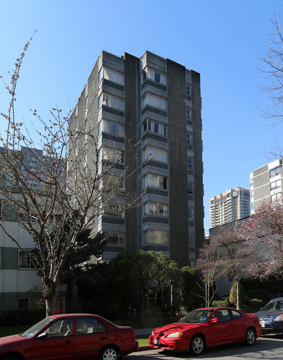 Gordon Fahrni House in Vancouver, BC - Building Photo