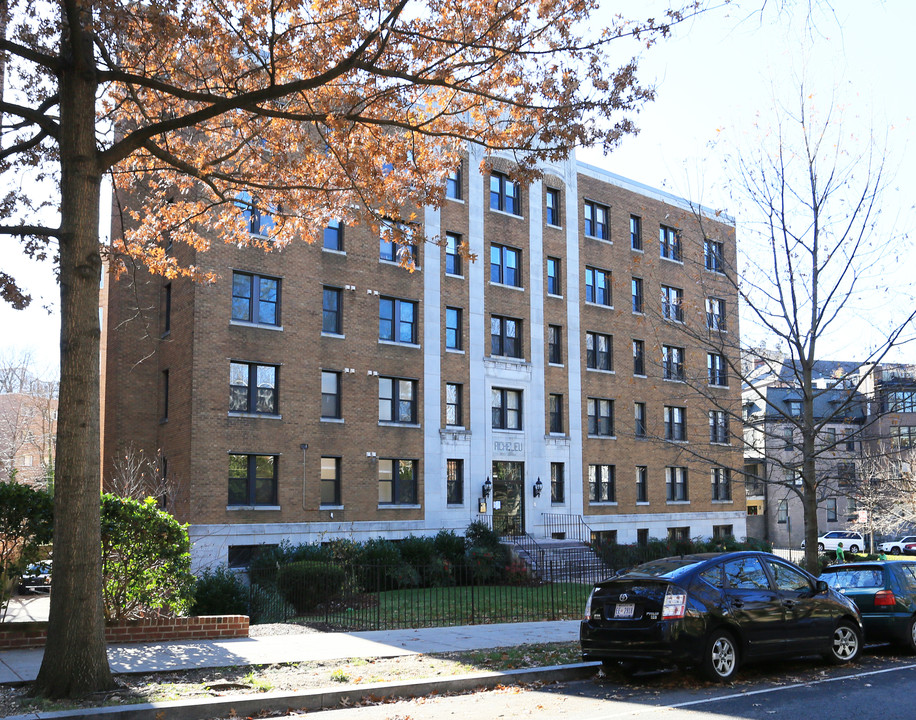 Richelieu Condominium in Washington, DC - Building Photo