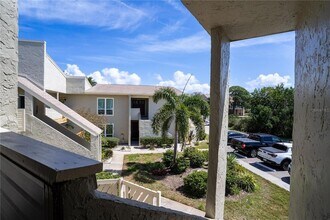 656 Windrush Bay Dr, Unit 656 in Tarpon Springs, FL - Foto de edificio - Building Photo
