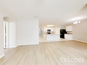 3041 Teak Ct in Deltona, FL - Foto de edificio - Building Photo