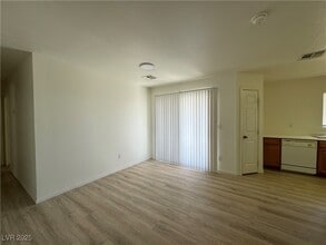 1360 Bourbon St in Pahrump, NV - Building Photo - Building Photo