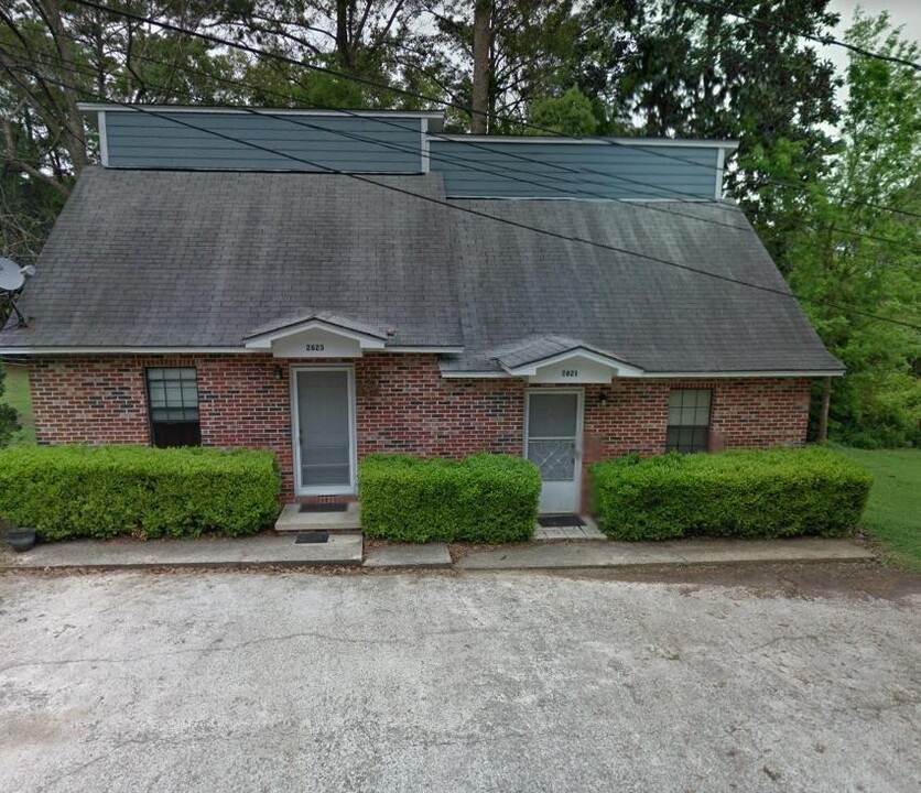 2621 Windy Ridge Dr in Tallahassee, FL - Foto de edificio