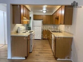 4412 NW Wedgewood Ln, Unit 12 in Bremerton, WA - Building Photo - Building Photo