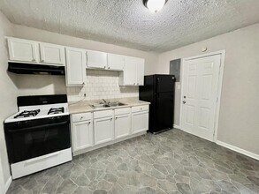 7317 Agnes Ave in Kansas City, MO - Building Photo - Building Photo