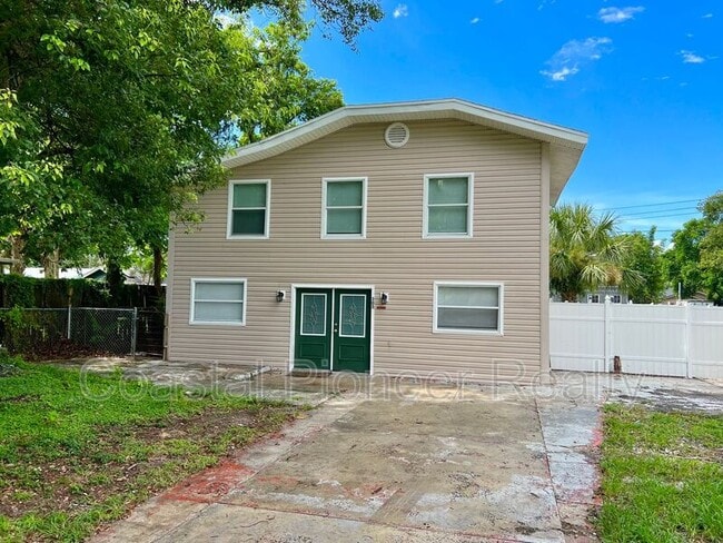 property at 305 E Hanna Ave
