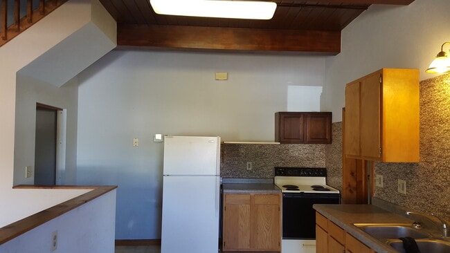 1012-1014 S Washington St in Janesville, WI - Building Photo - Building Photo