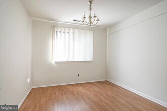 3 Libra Ln in Washington Township, NJ - Building Photo - Building Photo