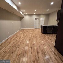 4309 Main St in Philadelphia, PA - Building Photo