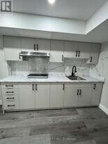 54 Hansard Dr in Vaughan, ON - Building Photo