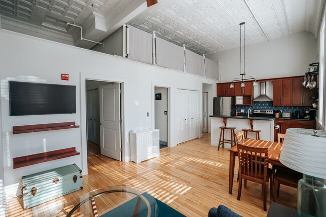 property at 1251 Congress St