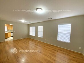 10220 Crepe Myrtle Ct in Las Vegas, NV - Building Photo - Building Photo