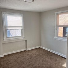 881 Miller Ave in Clairton, PA - Building Photo - Building Photo