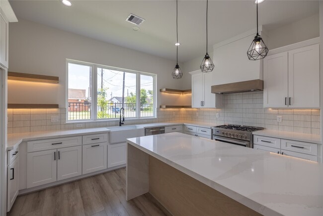 property at 1816 West St