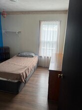 129 County St, Unit 3 in Fall River, MA - Building Photo - Building Photo