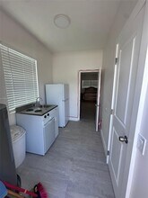 3540 NW 80th Terrace in Miami, FL - Building Photo - Building Photo