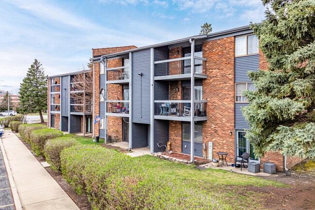 256-280 Canterbury Ln