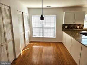 19437 Rayfield Dr in Germantown, MD - Building Photo - Building Photo