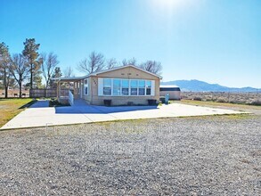 1281 West St in Pahrump, NV - Building Photo - Building Photo