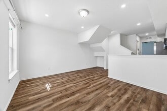 230 Debus Dr in Taylor, TX - Building Photo - Building Photo