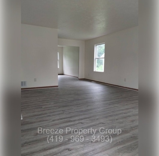 property at 2808 Benford Ln