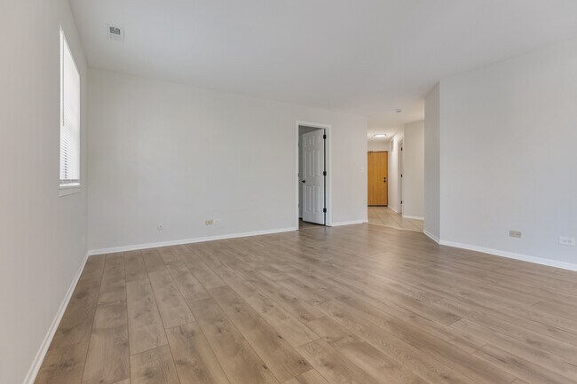 47 Gant Cir in Streamwood, IL - Building Photo - Building Photo