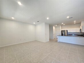 132 Royal Rnch Rd in Groveland, FL - Building Photo - Building Photo