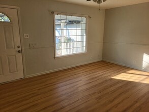 614 Highland Ave in Waxahachie, TX - Building Photo - Building Photo