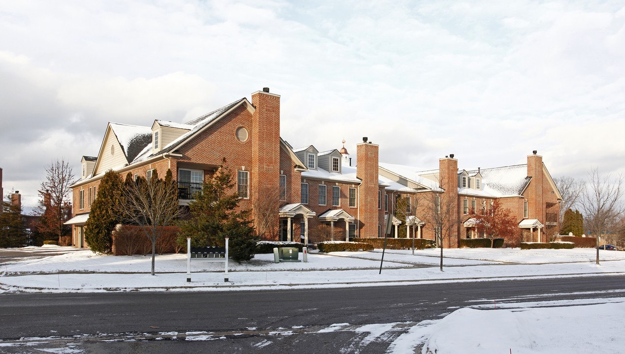 Wellesley Gardens in Ann Arbor, MI - Building Photo