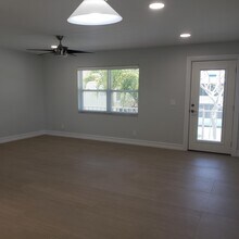 912 Flanders S in Delray Beach, FL - Building Photo - Building Photo