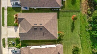 8526 Abalone Loop in Parrish, FL - Building Photo - Building Photo