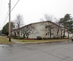 Courtland Square Condominiums Apartamentos